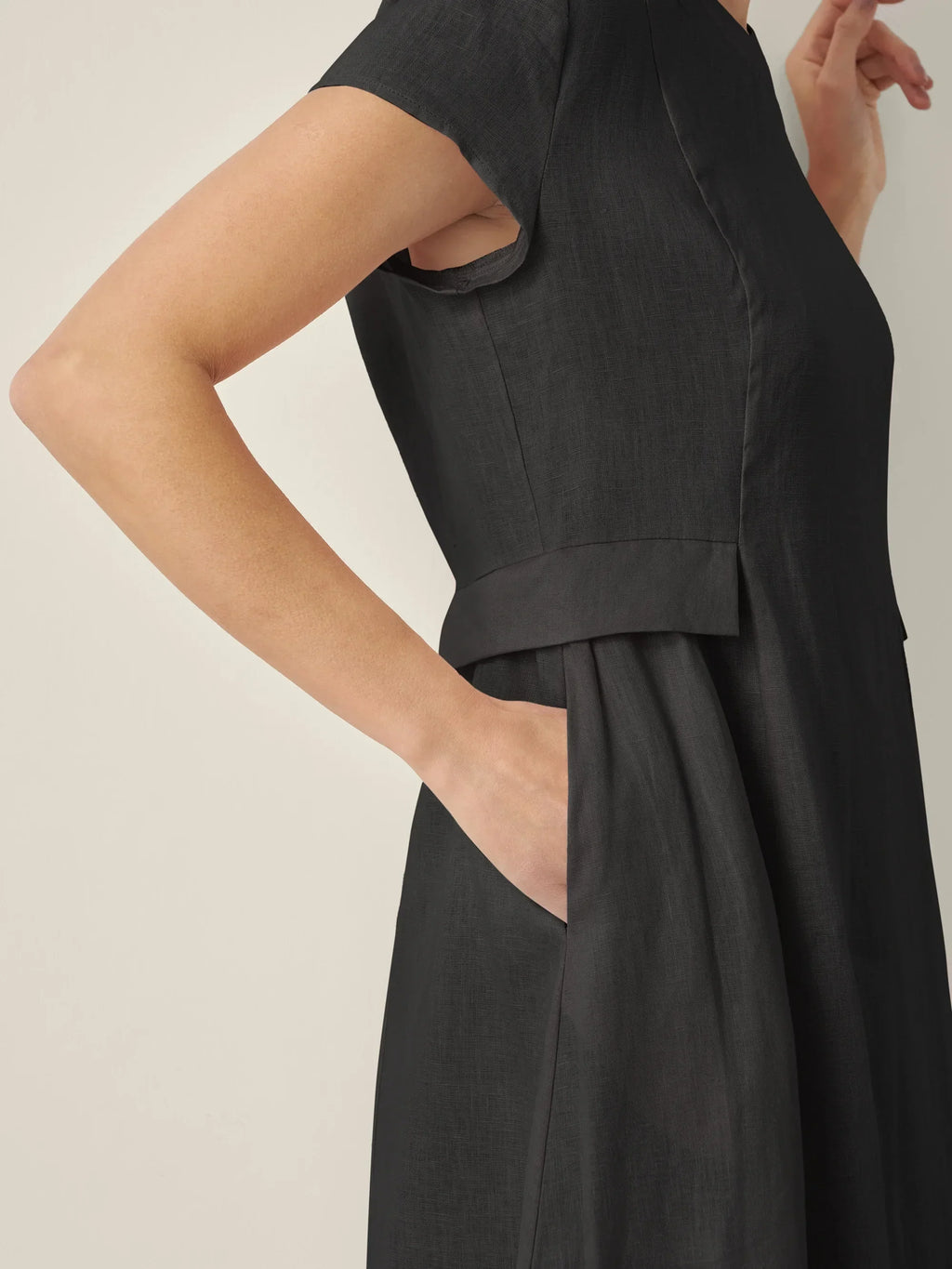ALEXA | Natural Summer V-Neck Dress